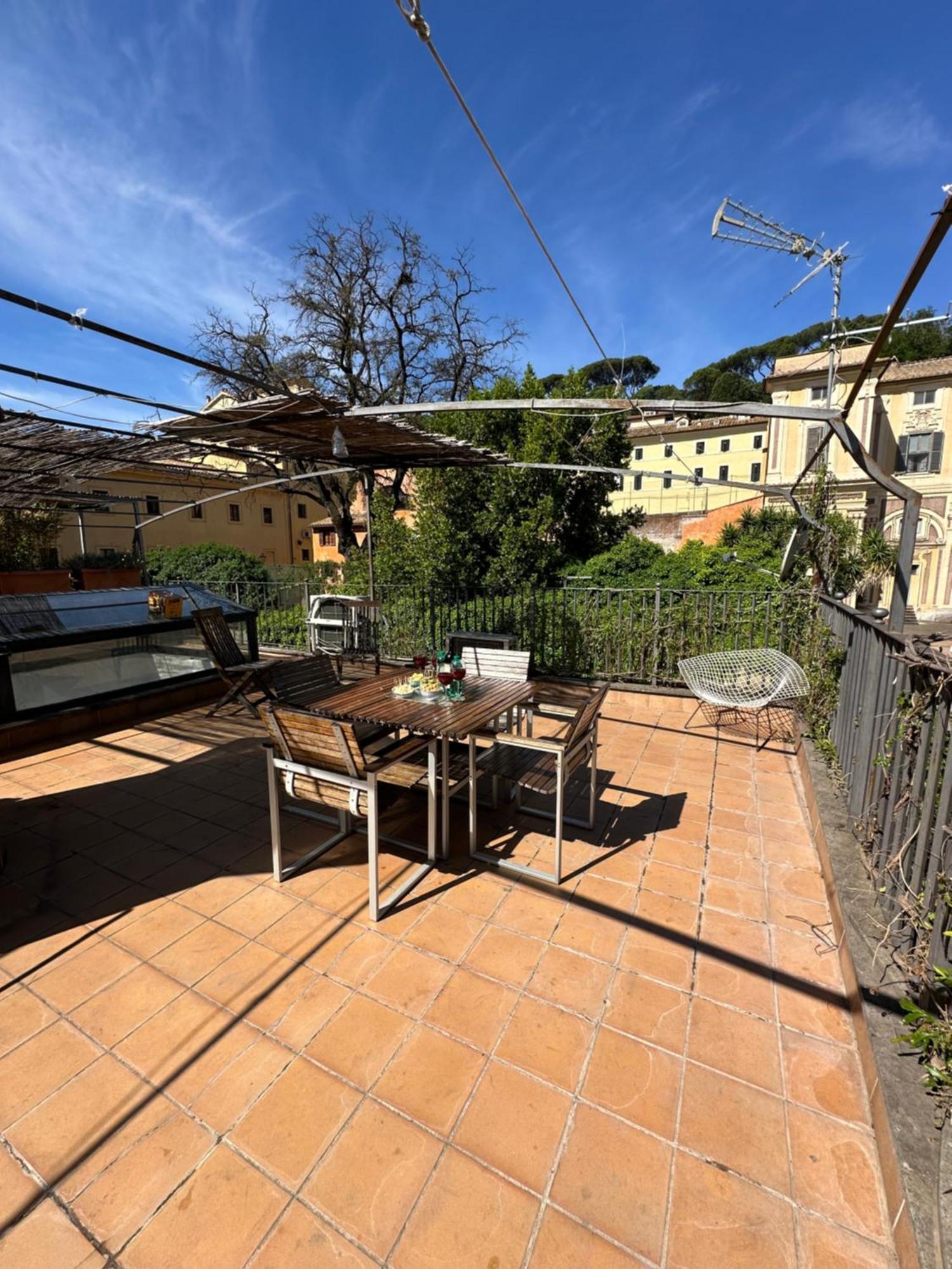 Apartment Nuovo Loft A Trastevere Con Super Terrazza